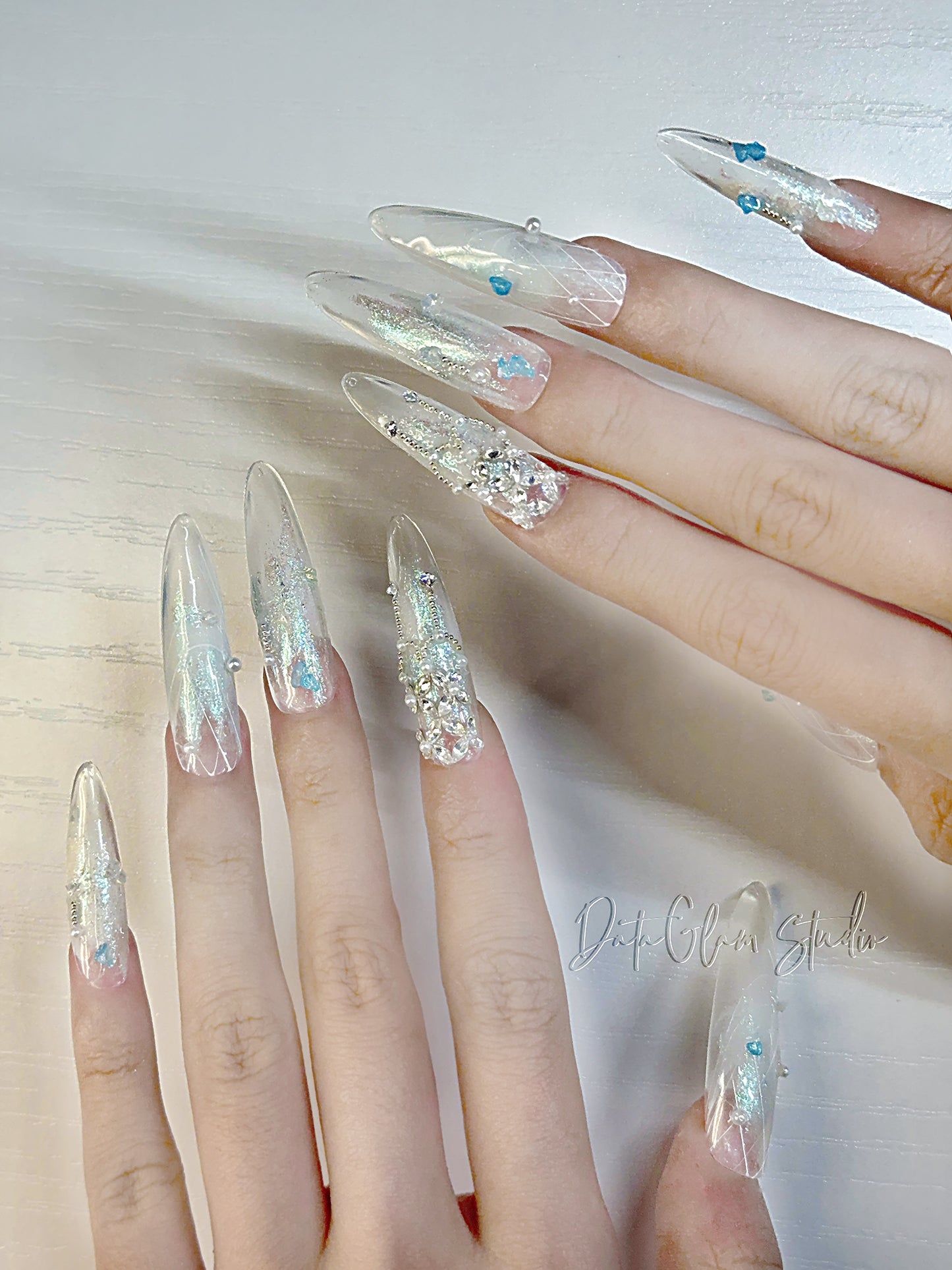 Snowglow Veil